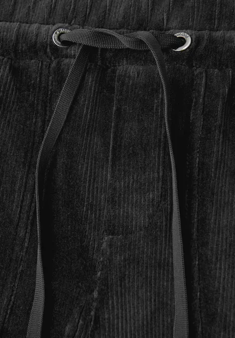 Loose Fit Cordhose Black
