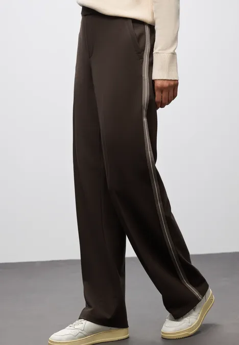 Straight Leg Hose deep roast brown