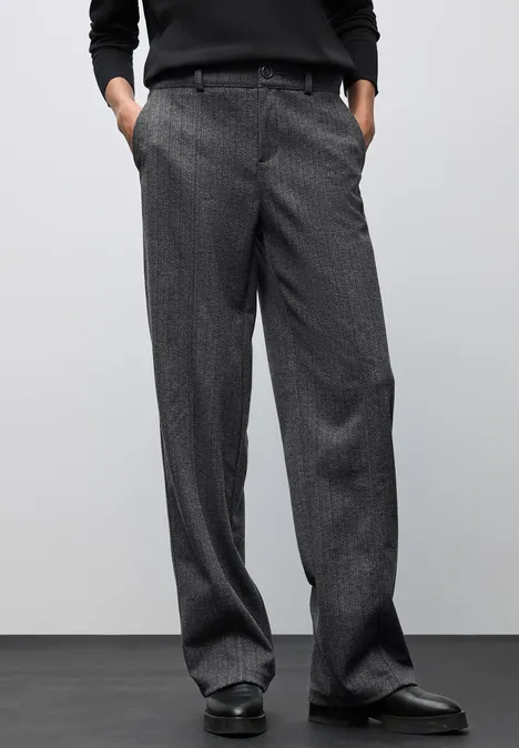 Straight Leg Hose Black