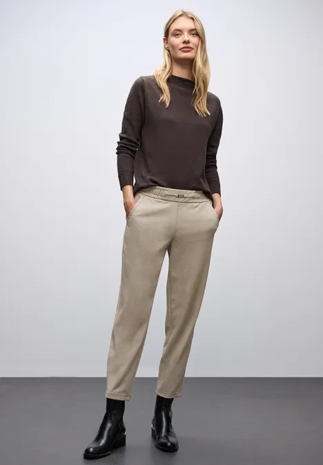 Gemêleerde broek met detail sanded beige mel.