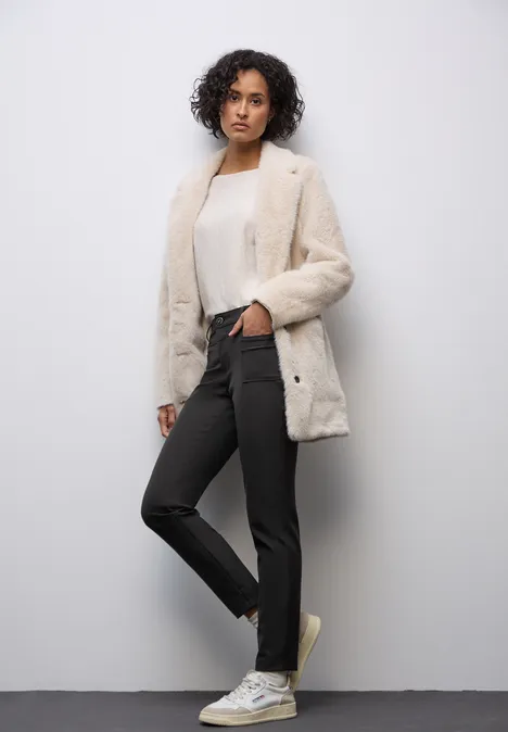 Casual Fit Hose darkest brown