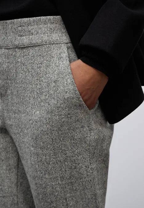 Loose Fit Hose Black