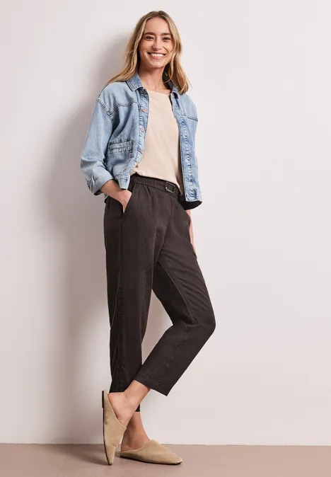 Slim Leg Hose aus Leinen mit Schnalle espresso brown