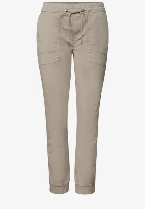 Slim Leg broek in papertouch kwaliteit buff grey Beige cargobroek voor dames met aantrekkoord, zakken en elastische enkels