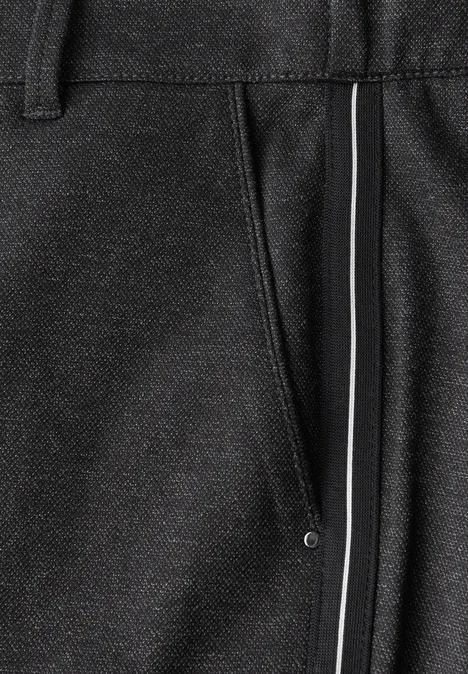 Chino mit Tapedetails Black