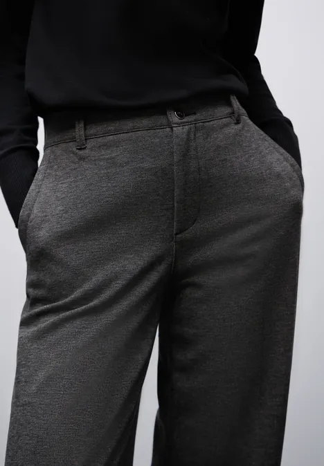 Straight Leg Hose Black