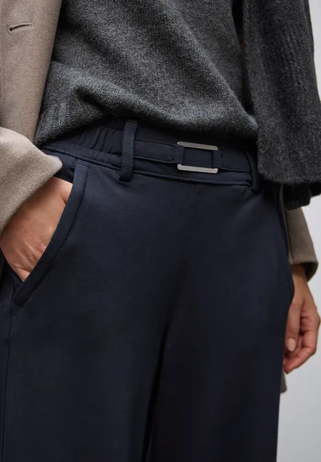 Broek met rechte pijpen en details deep blue