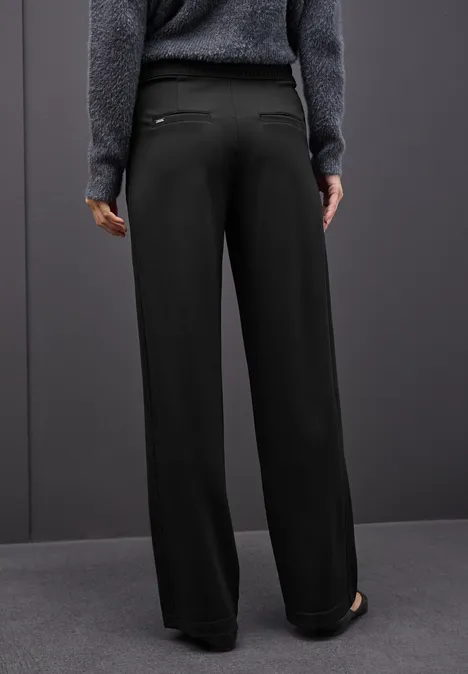 Straight Leg Hose mit Detail Black