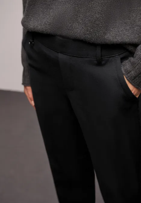 Chino mit Tape-Detail Black