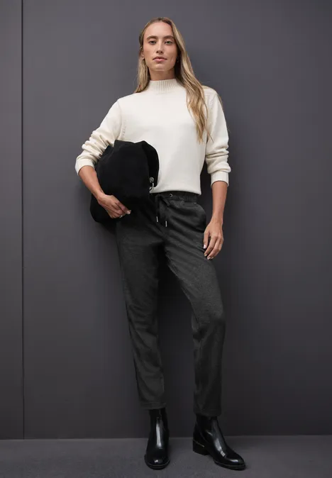 Hose mit Galonstreifen Black Hose mit Galonstreifen Black