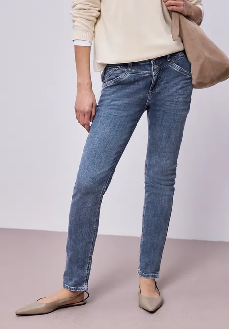 Jeans met smalle pijpen Medium Blue Wash Jeans met smalle pijpen Medium Blue Wash
