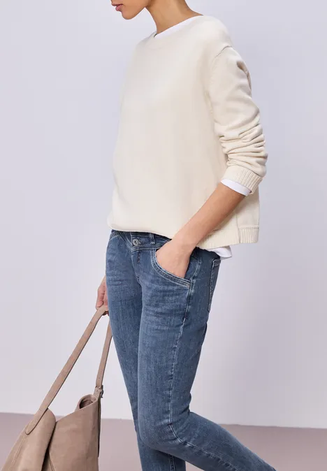 Jeans met smalle pijpen Medium Blue Wash Jeans met smalle pijpen Medium Blue Wash