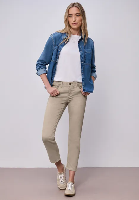 Mid Waist Straight Leg Jeans dans le Slim Fit Beige Washed