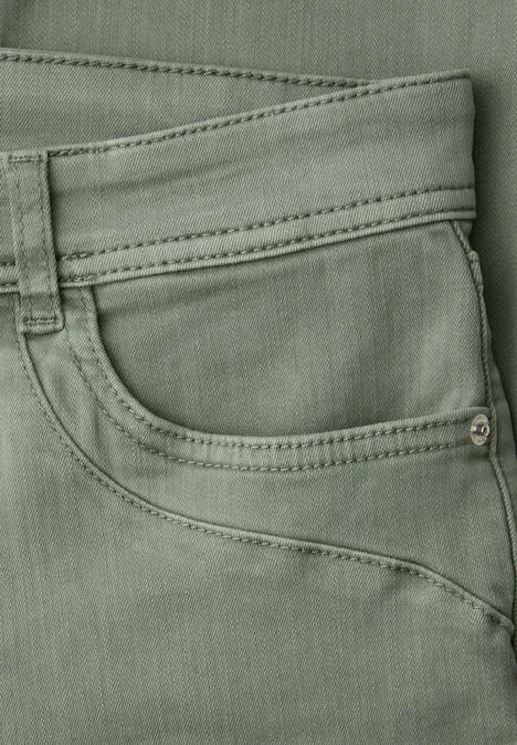 Mid Waist Straight Leg Jeans dans le Slim Fit Sage Green Washed