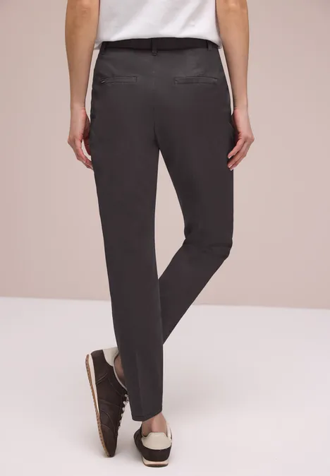 Casual fit chino's in een zachte stof deep earth