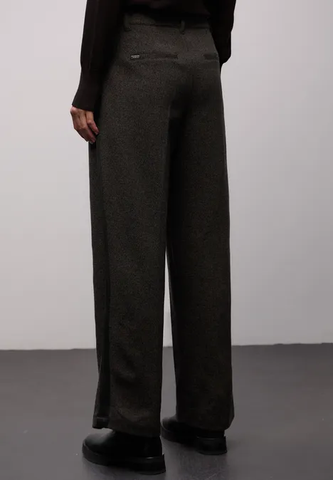 Straight Leg Hose Black