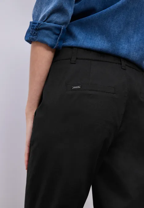 Casual fit chino's in een zachte stof Black