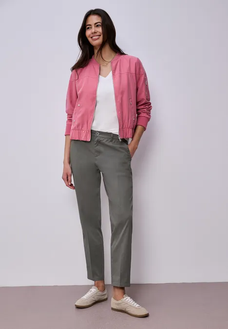 Chino im Casual Fit in softer Qualität overcast grey