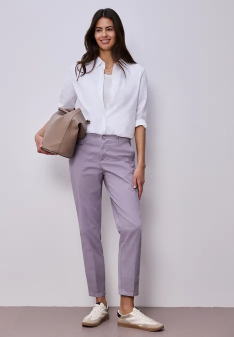 Chino im Casual Fit in softer Qualität faded violet
