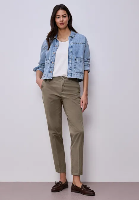 Chino im Casual Fit in softer Qualität cold brew brown