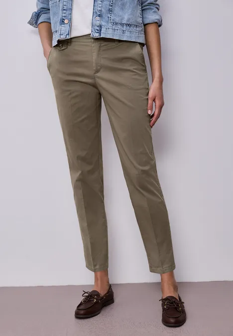 Chino im Casual Fit in softer Qualität cold brew brown