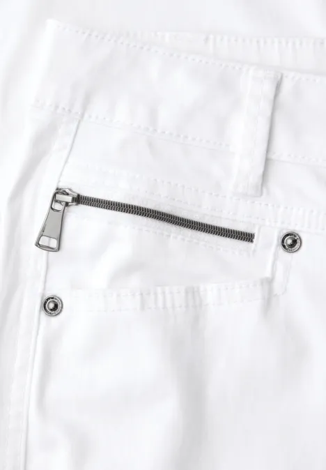 Mid Waist Slim Leg Hose im Satin-Look White