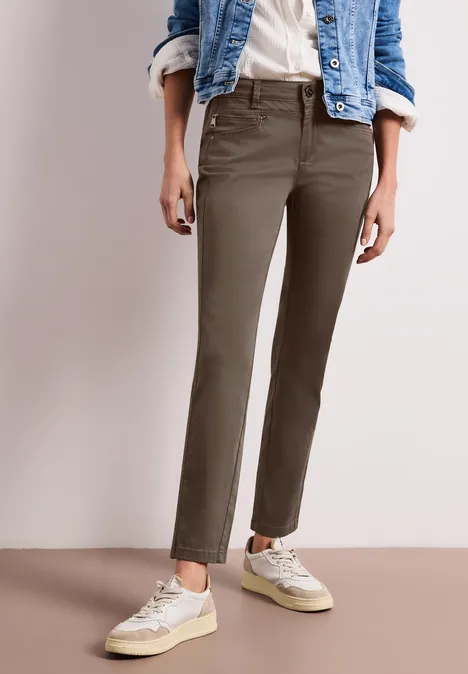 Mid Waist Slim Leg Hose im Satin-Look cold brew brown