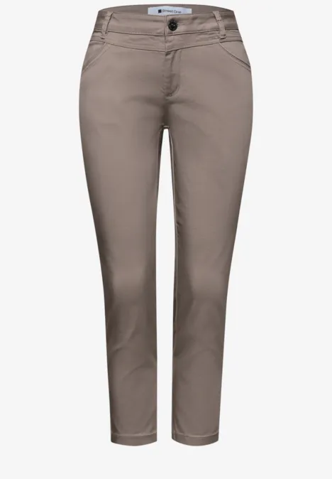 Pantalon chino femme taupe, coupe ajustée et longueur cheville