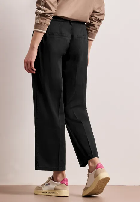 Straight Leg Chino im Casual Fit Black