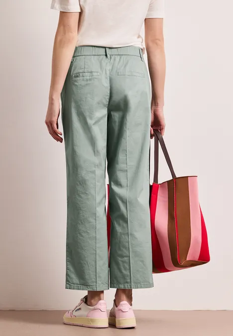 Straight Legs in een casual pasvorm dark mint green