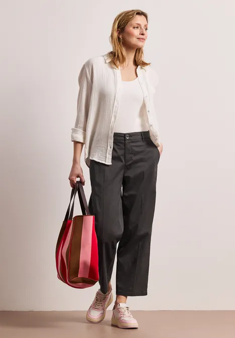 Straight Legs chino's in een casual pasvorm deep earth