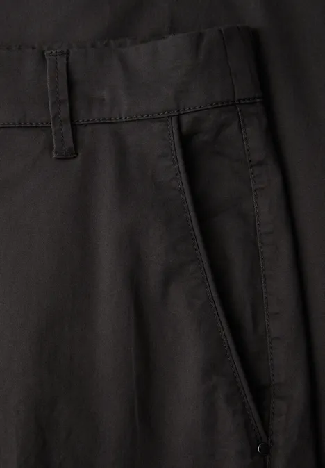 Straight Legs chino's in een casual pasvorm deep earth