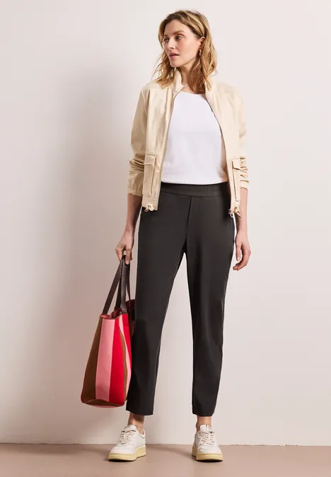 Mid Waist Slim Leg Hose im Loose Fit deep earth Mid Waist Slim Leg Hose im Loose Fit deep earth