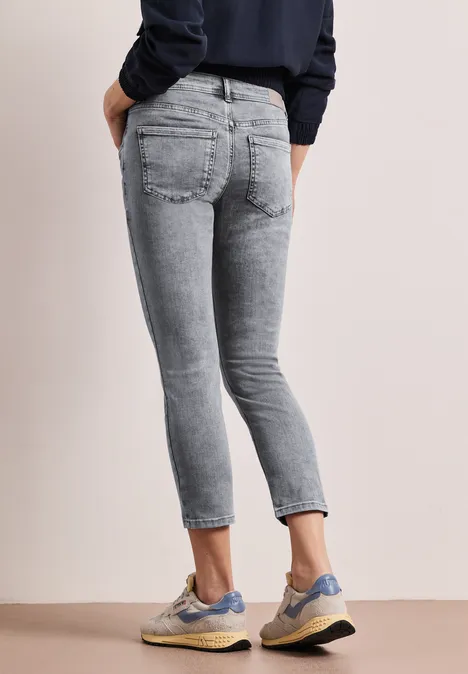 Mid Waist Slim Leg Jeans im Slim Fit light grey random wash Mid Waist Slim Leg Jeans im Slim Fit light grey random wash