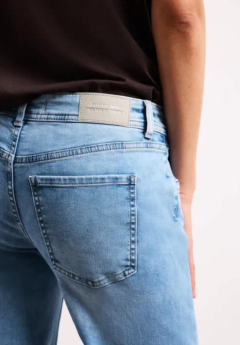 Mid Waist Straight Leg Jeans im Casual Fit light blue wash