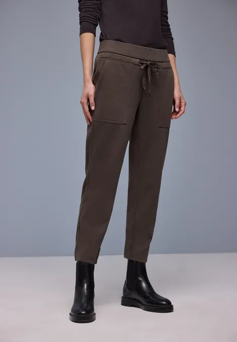 Broek met smalle pijpen molten earth Broek met smalle pijpen molten earth