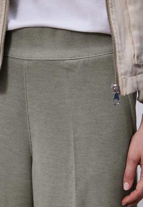 Pantalon High Waist Wide Leg en coupe décontractée dark mint green Pantalon High Waist Wide Leg en coupe décontractée dark mint green