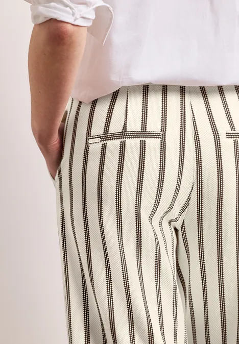 Wide Legs broek in casual pasvorm met strepen soft beige