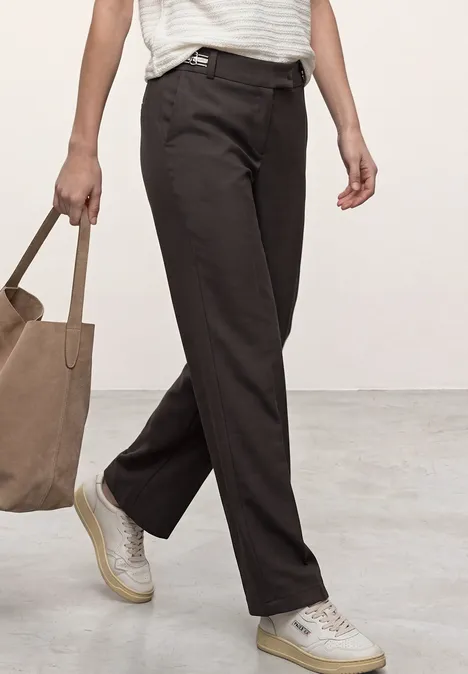 Straight Leg Hose mit Gürteldetails espresso brown Straight Leg Hose mit Gürteldetails espresso brown