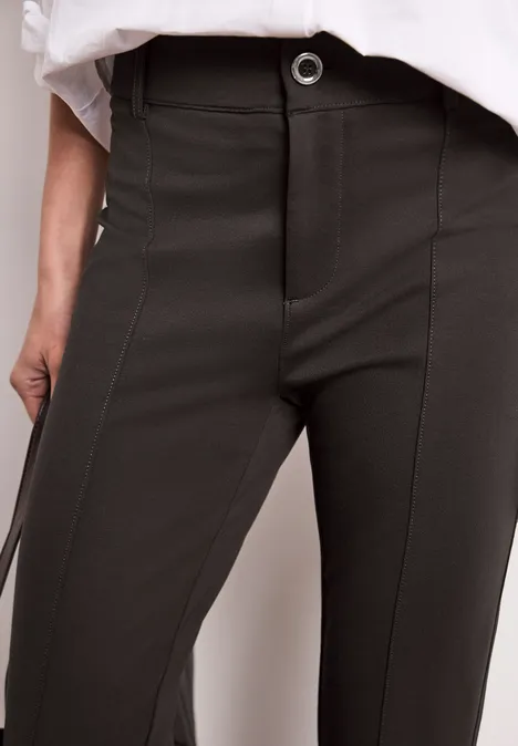 High Waist bootcut broek in een skinny Fit espresso brown