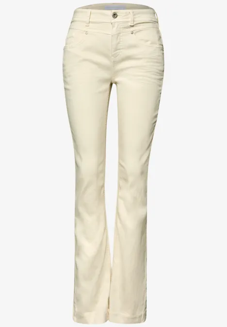 High Waist Bootcut Jeans im Slim Fit Ecru Washed
