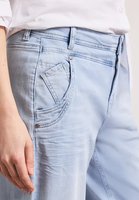 High Waist Barrel Leg Jeans im Loose Fit Ultra Bleached Wash High Waist Barrel Leg Jeans im Loose Fit Ultra Bleached Wash