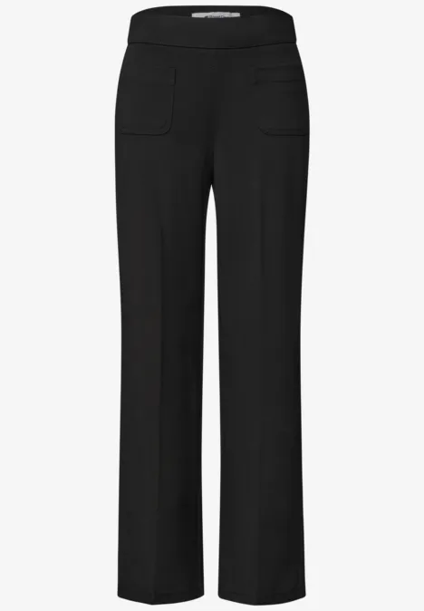 High Waist Straight Leg Hose im Casual Fit Black Schwarze, gerade geschnittene Hose mit hohem Bund und aufgesetzten Taschen.