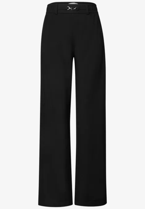 Schlichte schwarze Freizeithose mit geradem Bein und verstellbarem Gürtel.
