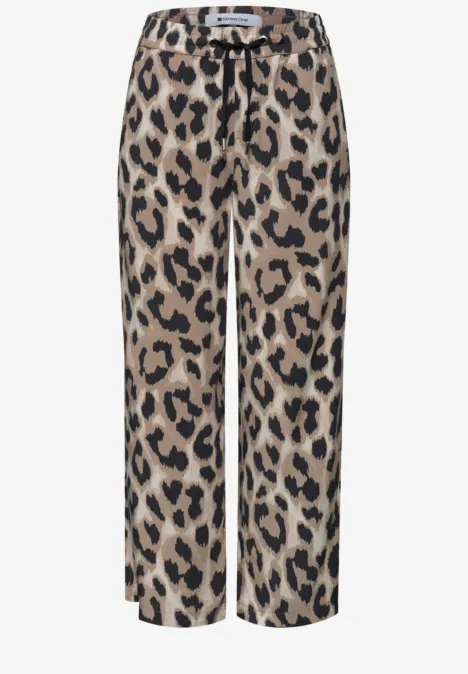 Weite Hose mit Leopardenmuster, geradem Schnitt und Kordelzug in Braun- und Schwarztönen.