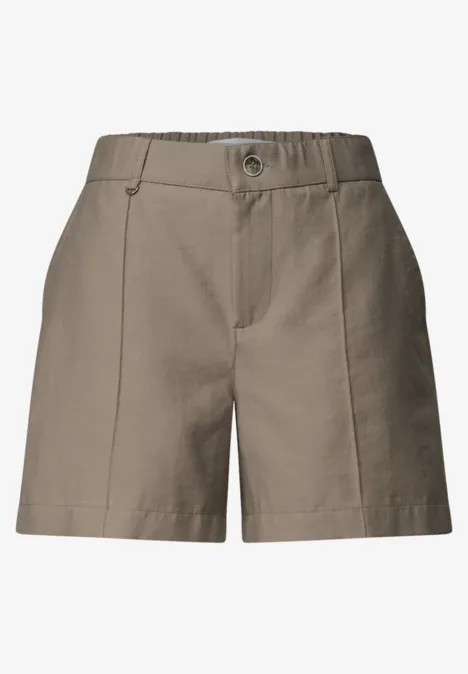 Kort khakibroekje in chino-stijl met rechte pasvorm, tailleband met knoop en steekzakken.