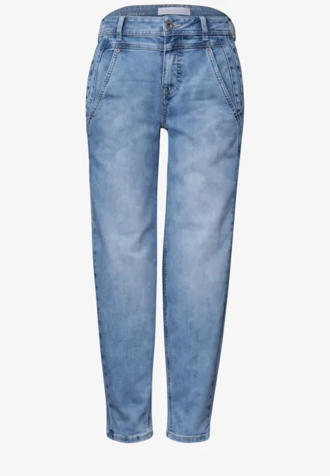 High Waist Barrel Leg Jeans im Loose Fit Light Blue Wash Helle, locker geschnittene Jeans mit hohem Bund, verwaschenem Look und geradem Bein.