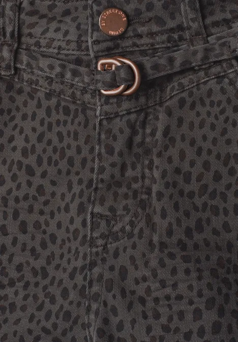 Jeans met High Waist en wijd uitlopende pijpen in een Loose Fit-pasvorm brown leo washed Close-up van donkergroen, gestippelde stof met metalen knoop en D-ring sluiting