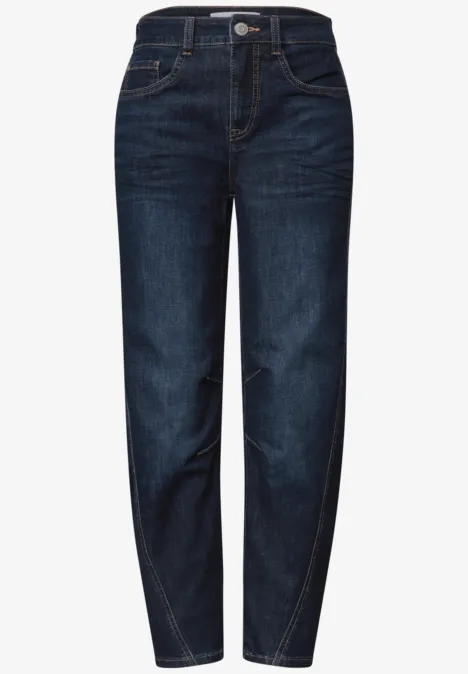 High Waist Barrel Leg Jeans im Loose Fit Dark Blue Washed Dunkelblaue, hochgeschnittene Jeans mit geradem Schnitt und leichter Beinform.