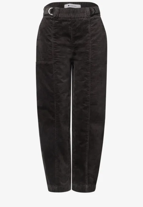 Schwarze Hose mit Gürtel und geradem Schnitt